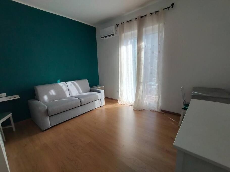 Aura Apartment Bari Exteriör bild