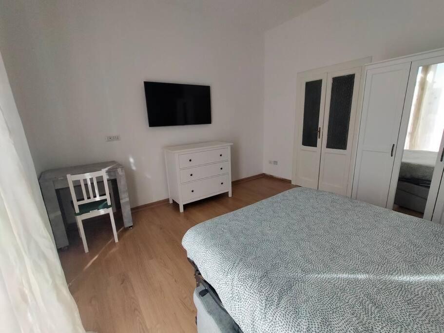 Aura Apartment Bari Exteriör bild