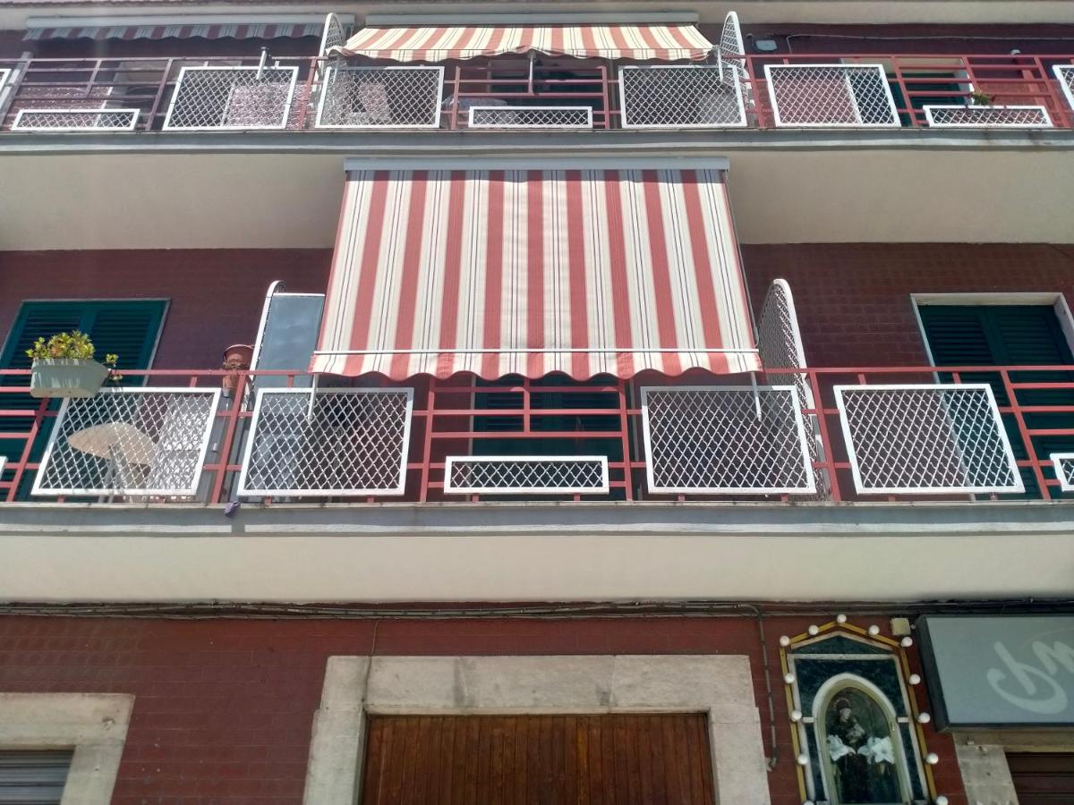 Aura Apartment Bari Exteriör bild